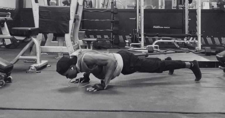 The Best Strength Training Exercises After 30: A Complete Guide 