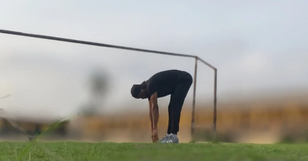 Anthony doing a mobility workout for fitness after 30